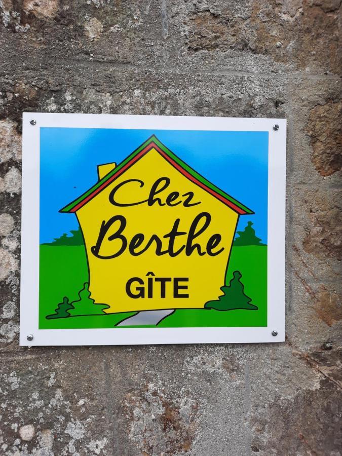 Gite Chez Berthe Pontfarcy Ngoại thất bức ảnh